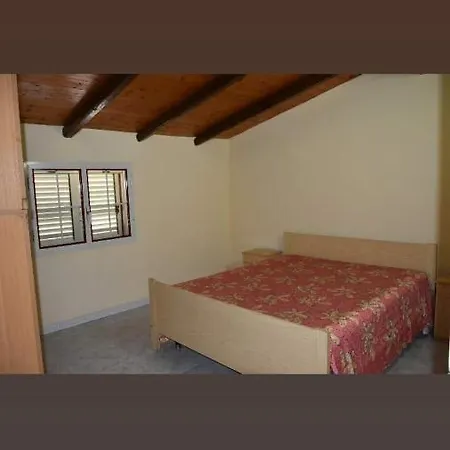 Donzello Lodge